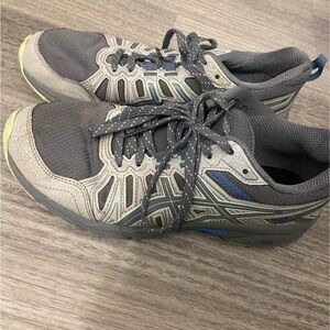Asics Men's Gray and Blue Athletic Shoes